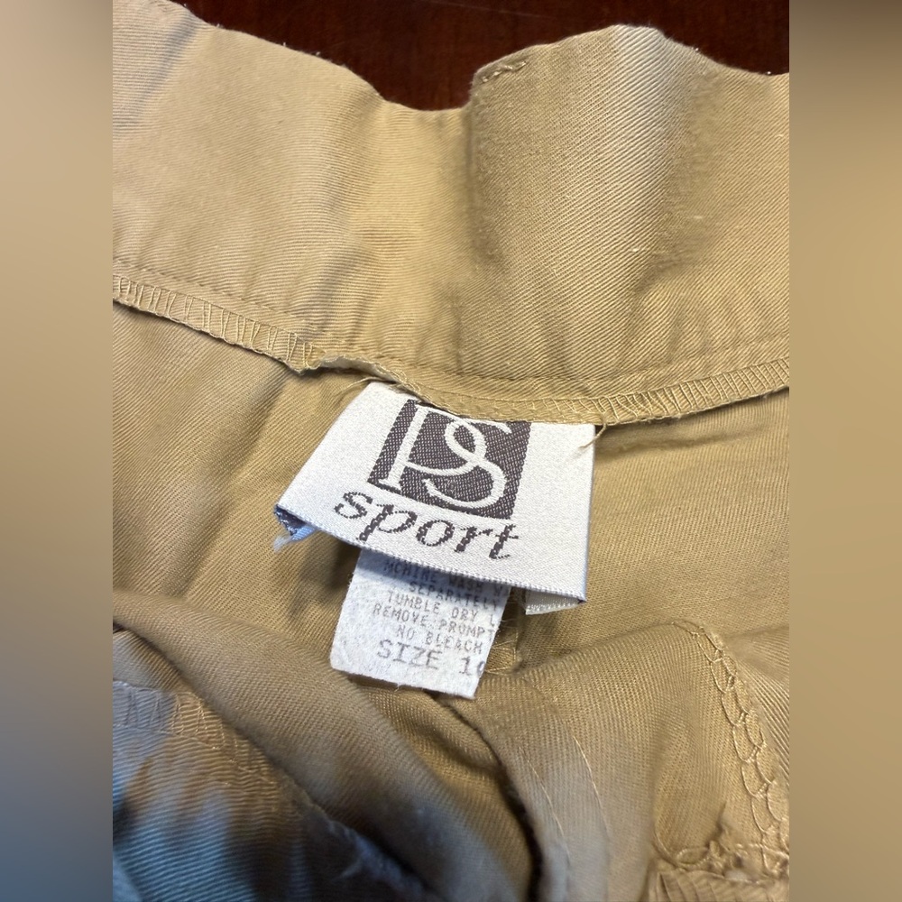 Sporto Khaki Women's Shorts - Picture 2 of 3
